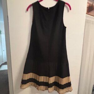 Ann Taylor Loft Chiffon Feel Pleated Black and Tan Midi Dress Size 8